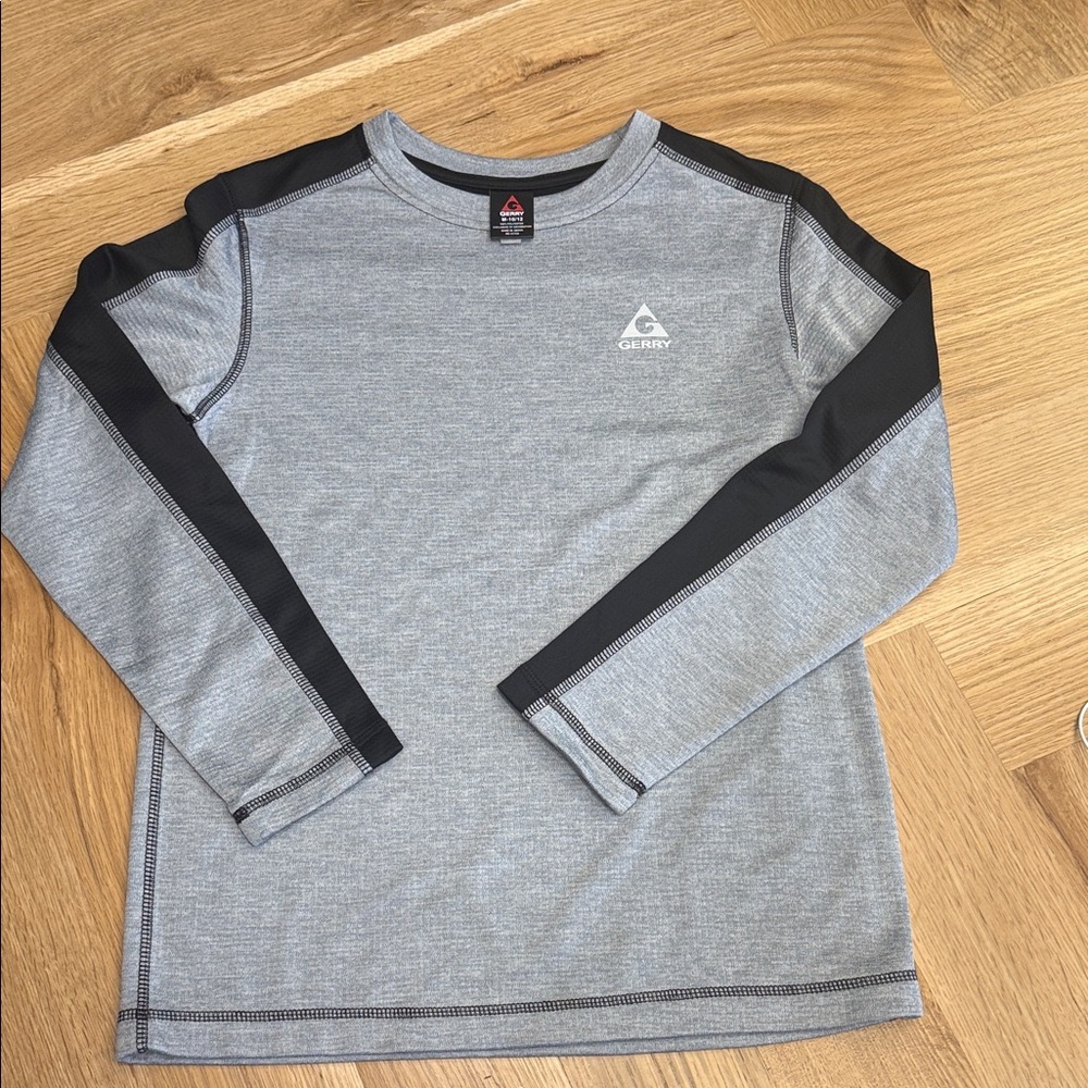 Gerry Kids gray and Black Long Sleeve Tee